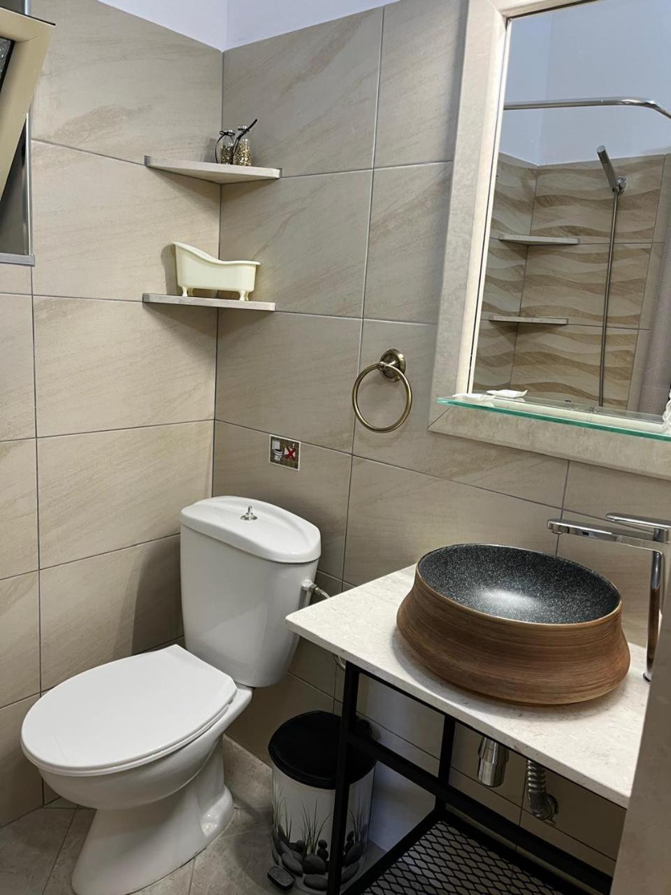 Bluemoon Apartment Sarande